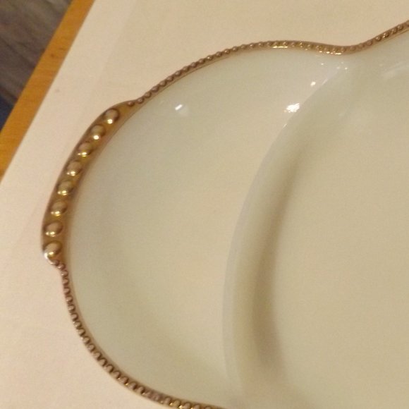 Milk Glass Platter Relish Tray Trinket Dish - Picture 2 of 3